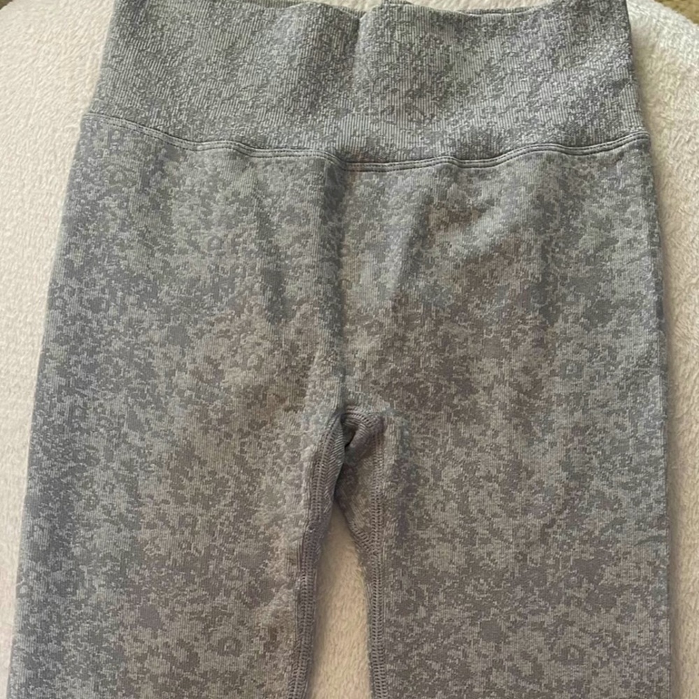 NEW Women’s Leggings, Tummy Control, Size Small